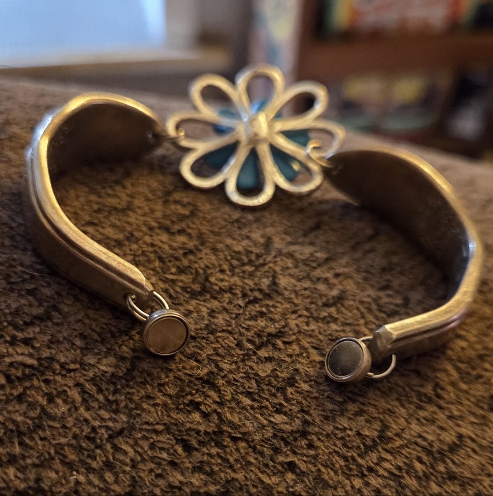 Vintage Silverware Bracelet With Flower Charm - Picture 7 of 7